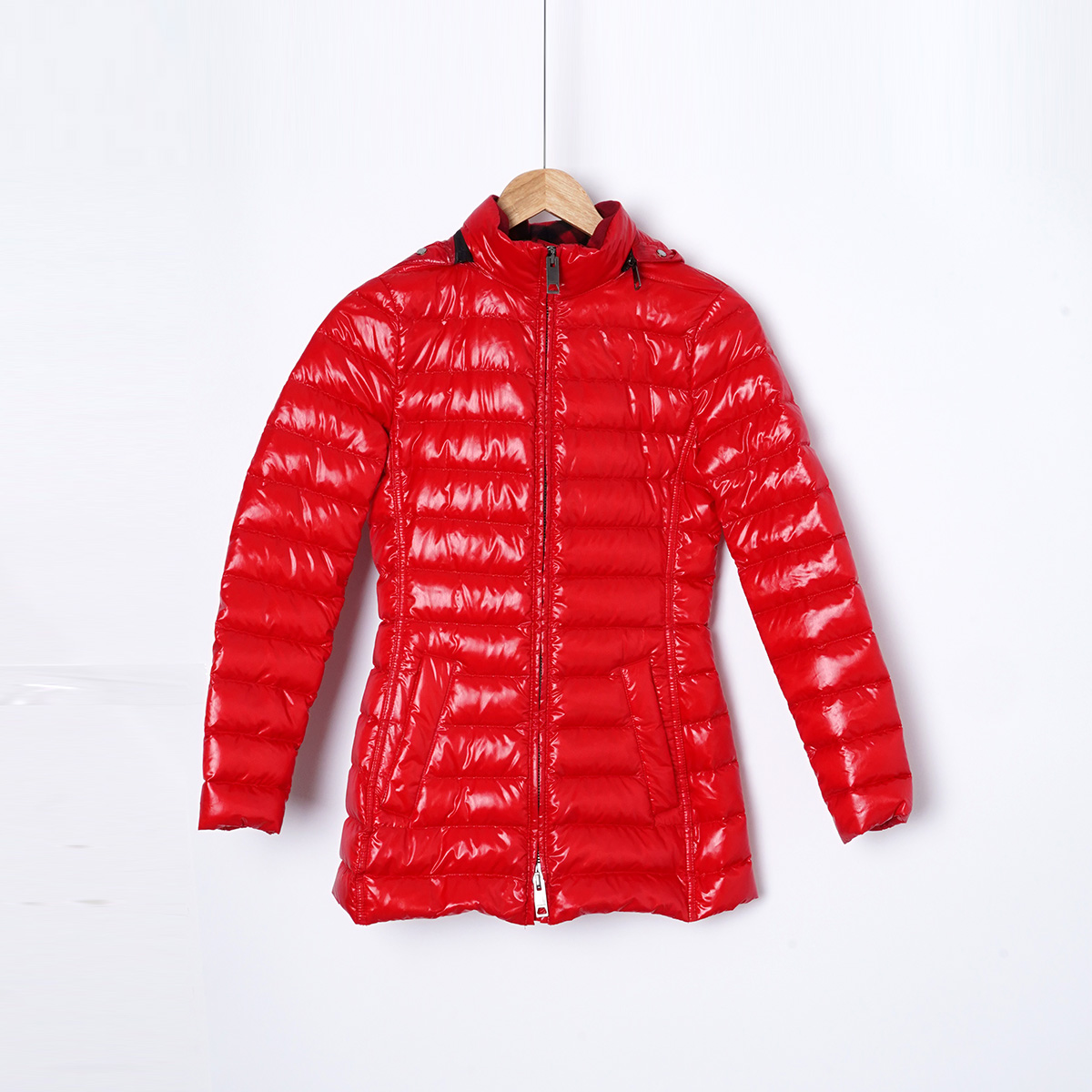 99新 BURBERRY/博柏利 白鸭绒/TH1124/羽绒服秋冬外套/UK4码女款