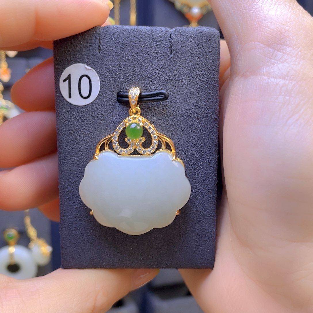 和田玉颈饰银S925镀金镶嵌