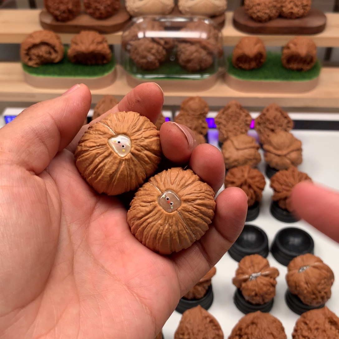 【闪购商品】文玩核桃吊坠❥****隐隐约约