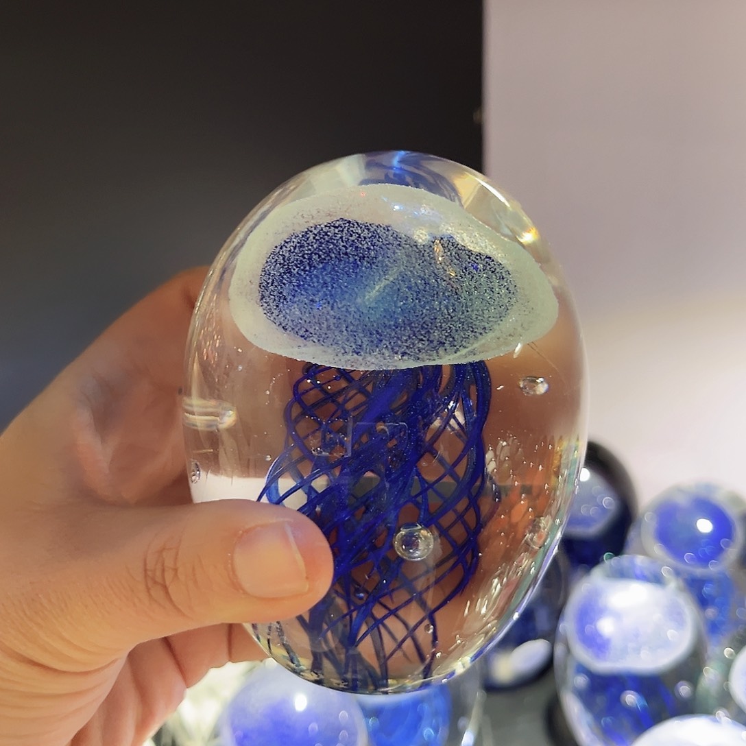 茶盏琉璃的颜色也很好看