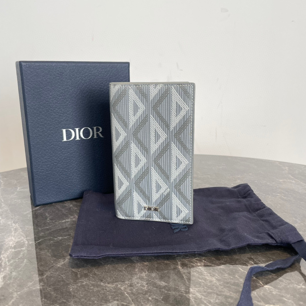 全新未使用 DIOR/迪奥    （6466） Dior CD棱格纹卡包 