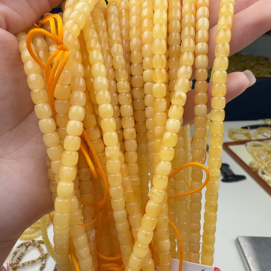 琥珀未镶嵌手链多样性发其一