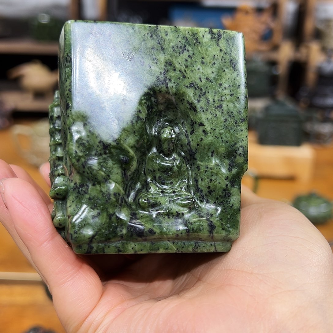 巴***斯梅花玉龙尊壶260容量