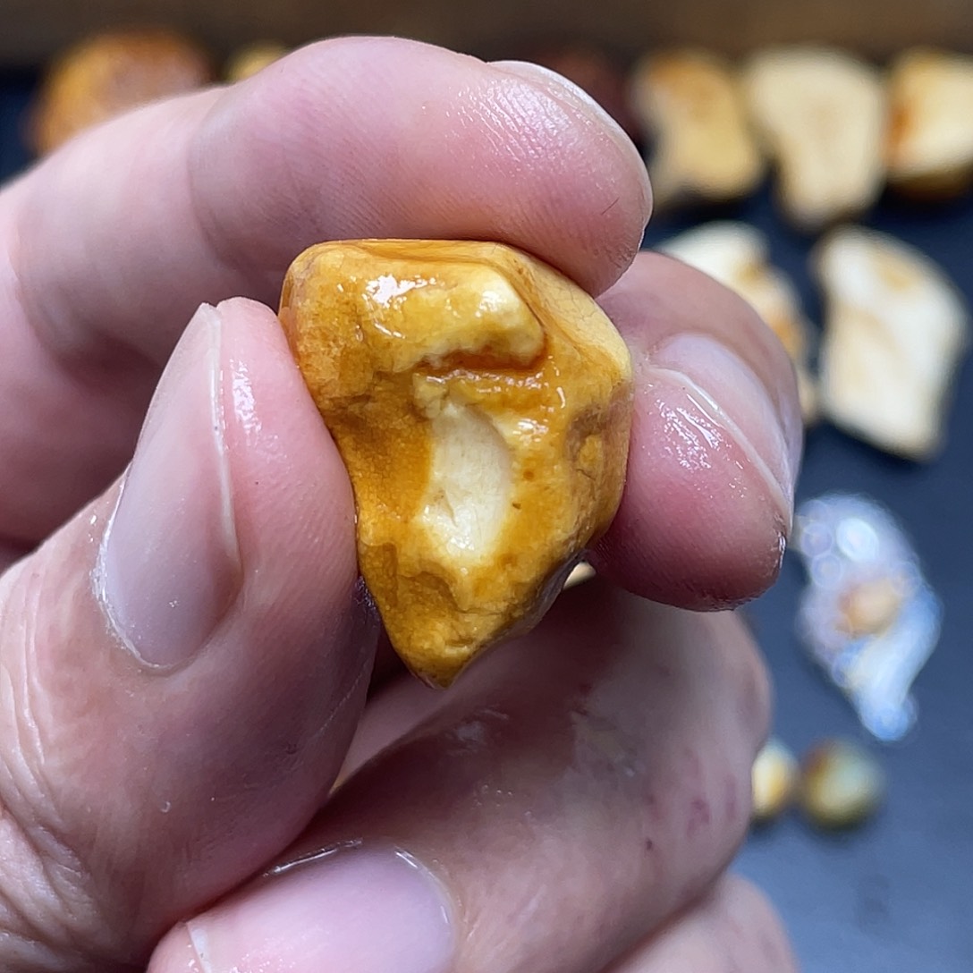 未镶嵌定制琥珀定制