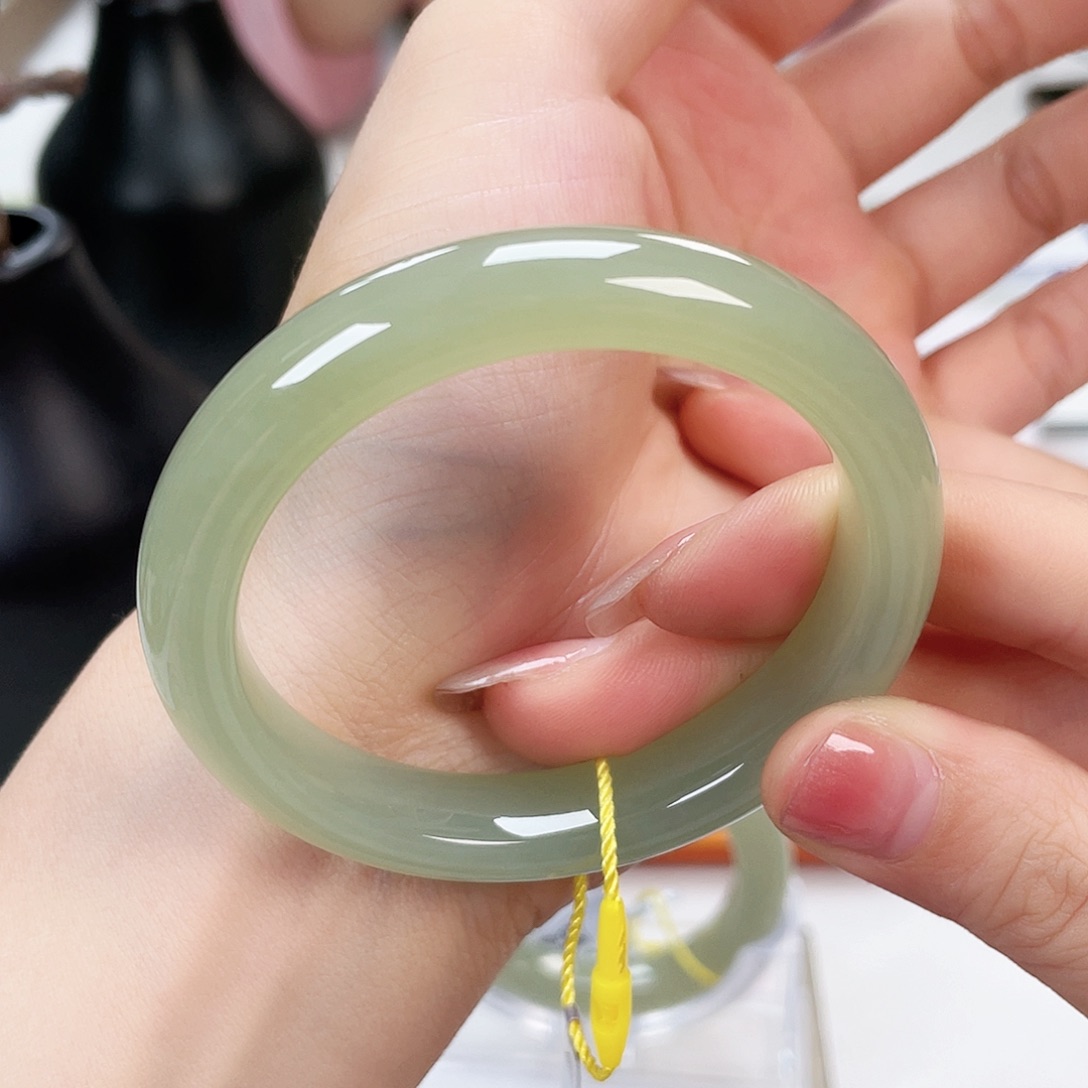 和田玉手镯53未镶嵌