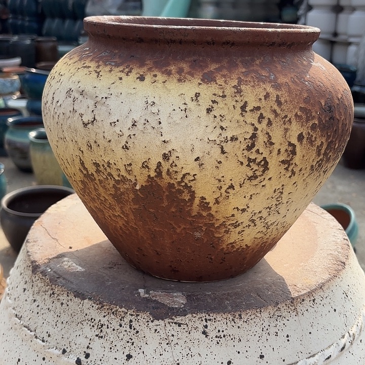 高度25厘米口徑22厘米