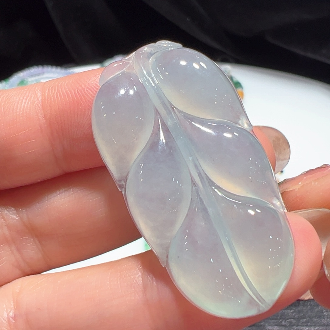 翡翠颈饰未镶嵌吊坠