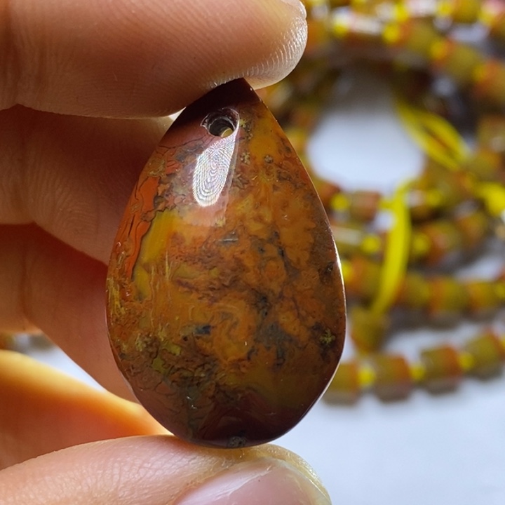 玛瑙/玉髓颈饰未镶嵌