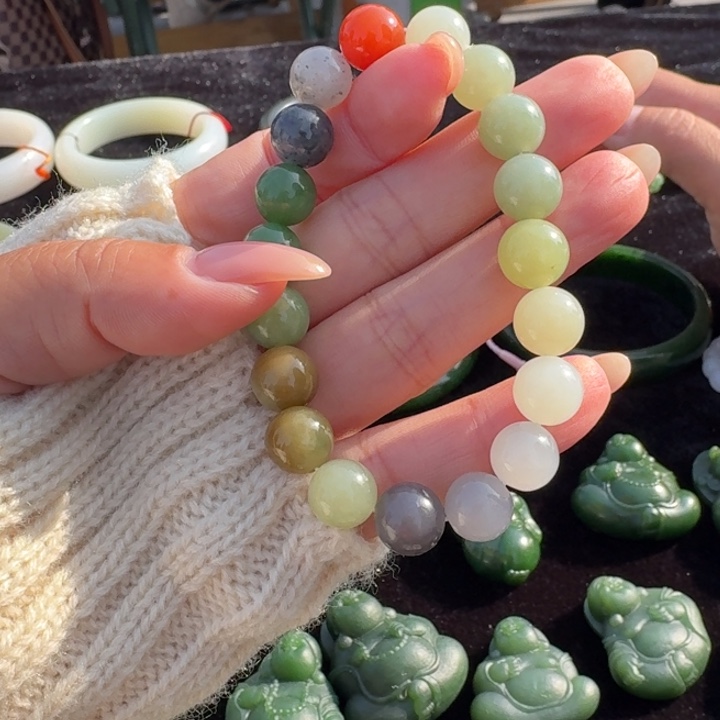 和田玉未镶嵌颈饰卡10英