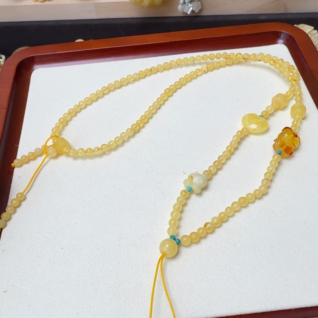 蜜蜡吊坠(赠链)未镶嵌俄料4.2