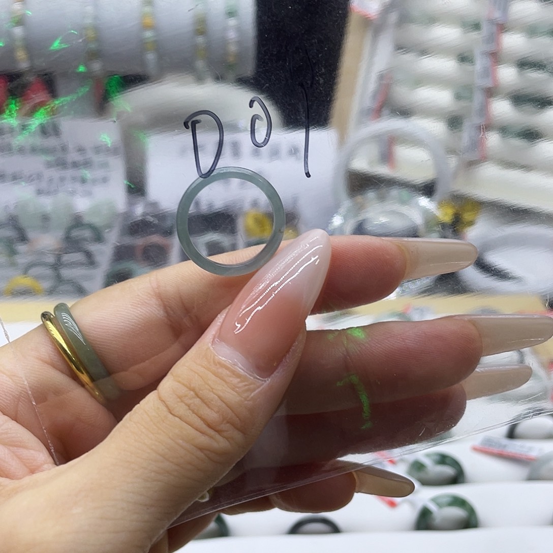 翡翠戒指未镶嵌009014