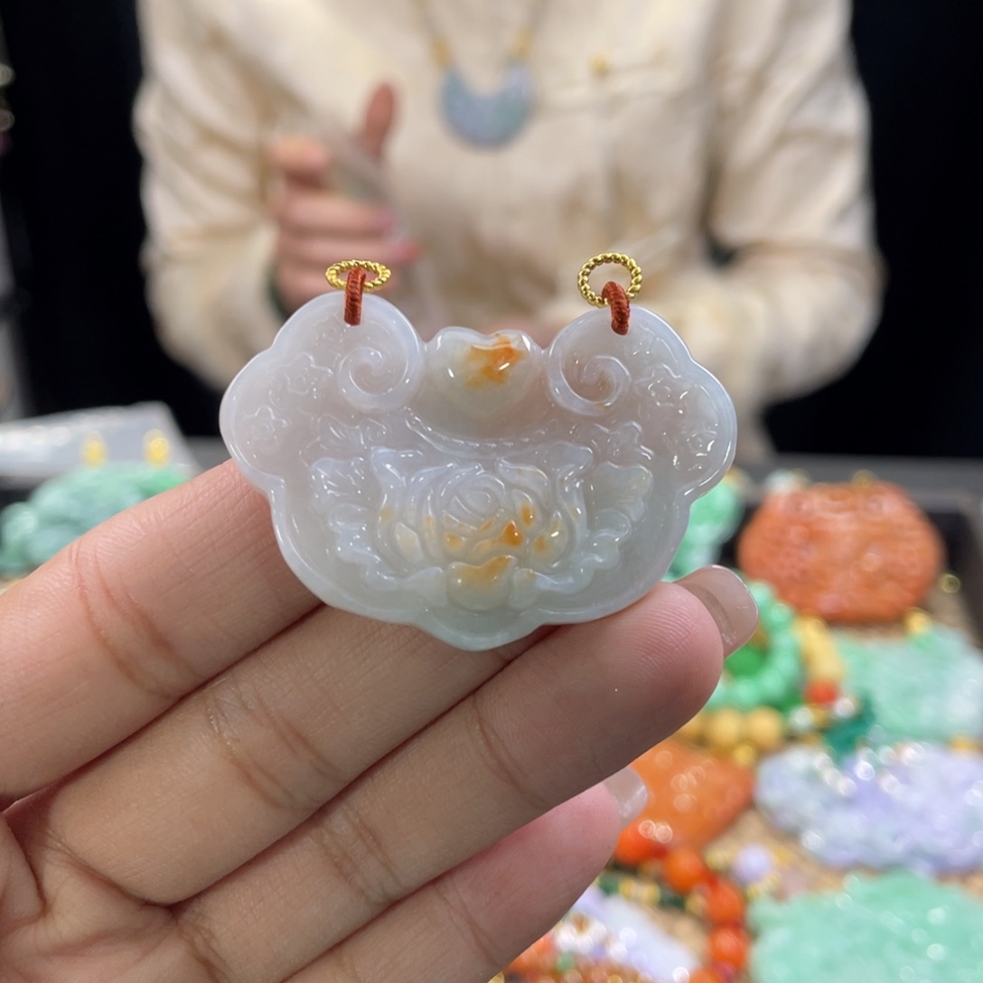 翡翠颈饰未镶嵌代编织