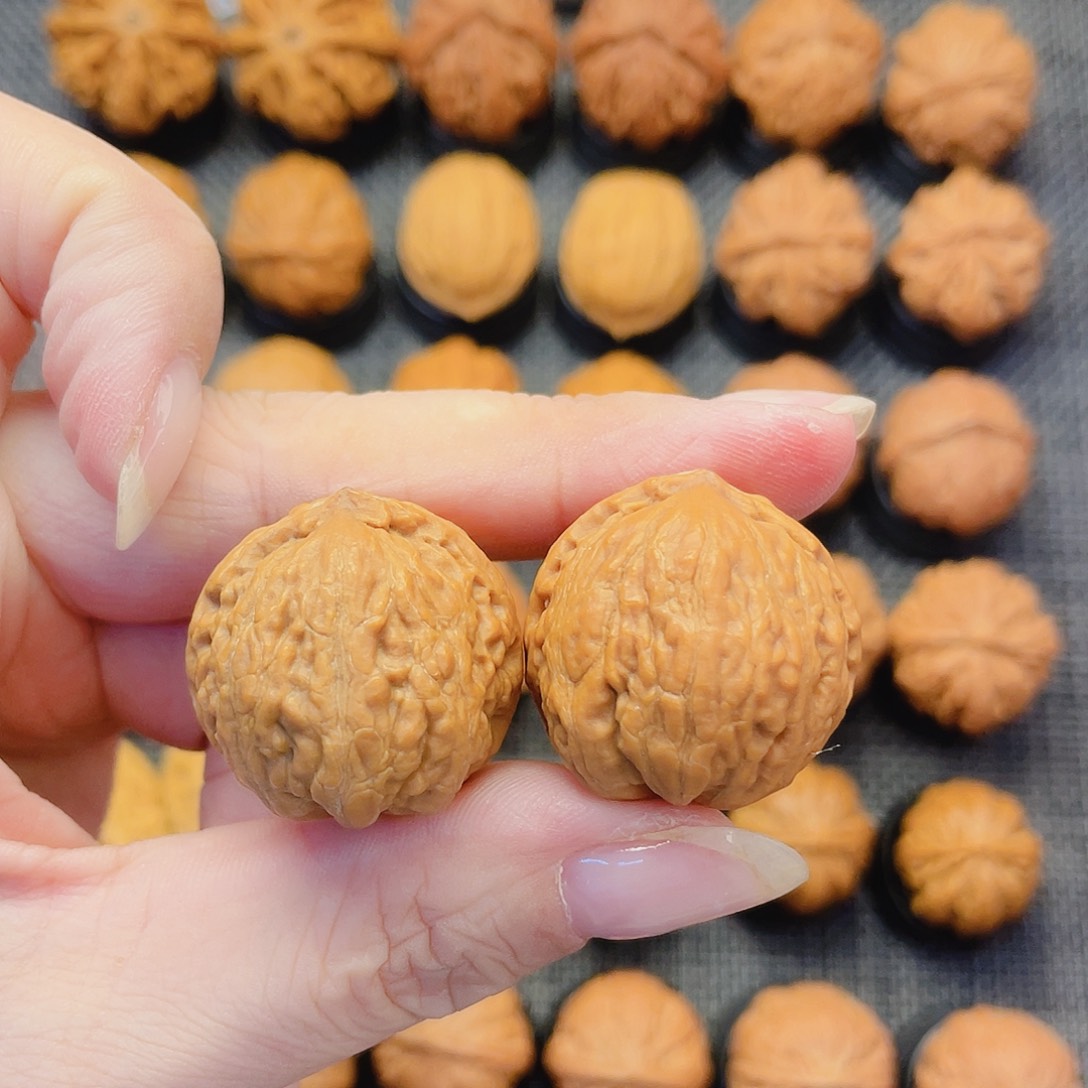 文玩核桃把件小奶豆