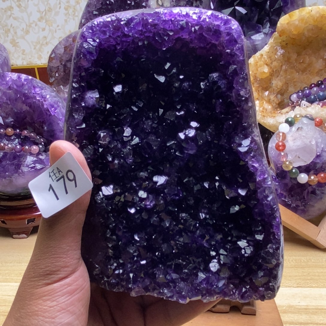 未镶嵌大型摆件（非配饰）水晶