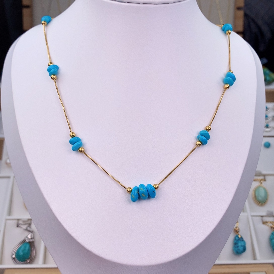 未镶嵌绿松石颈饰