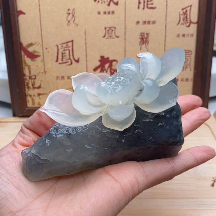 岫玉四大名玉摆件未镶嵌梅****人