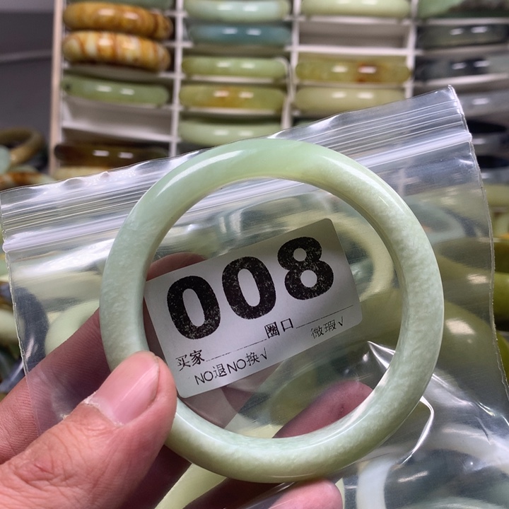 蛇纹石玉手镯未镶嵌曦*