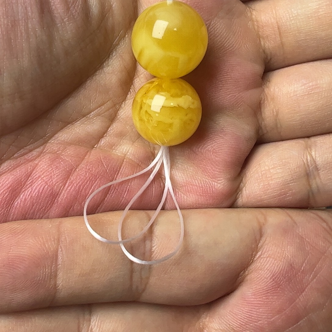 琥珀未镶嵌裸石微瑕单珠2颗