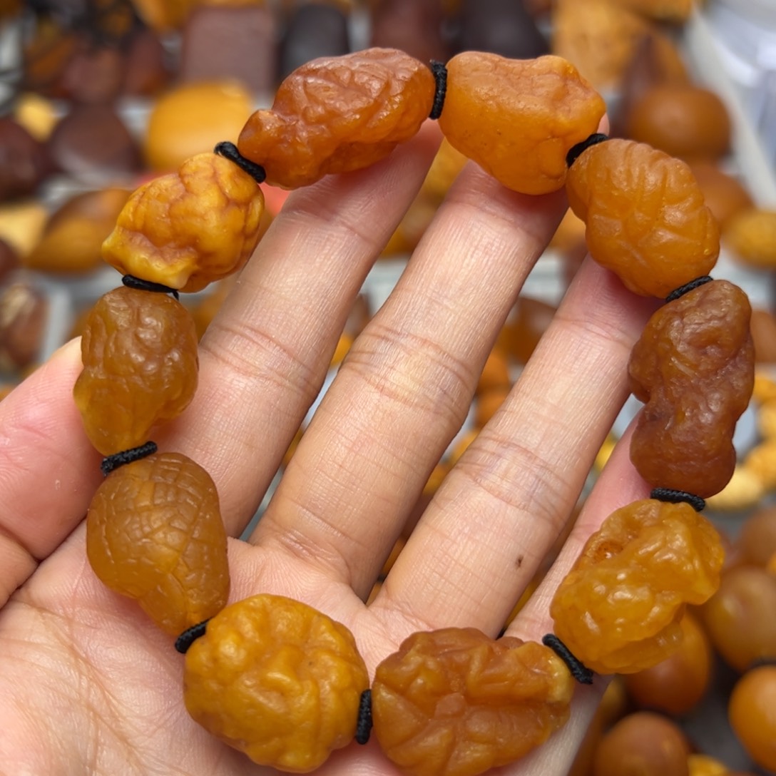 未镶嵌琥珀裸石天然蜜蜡