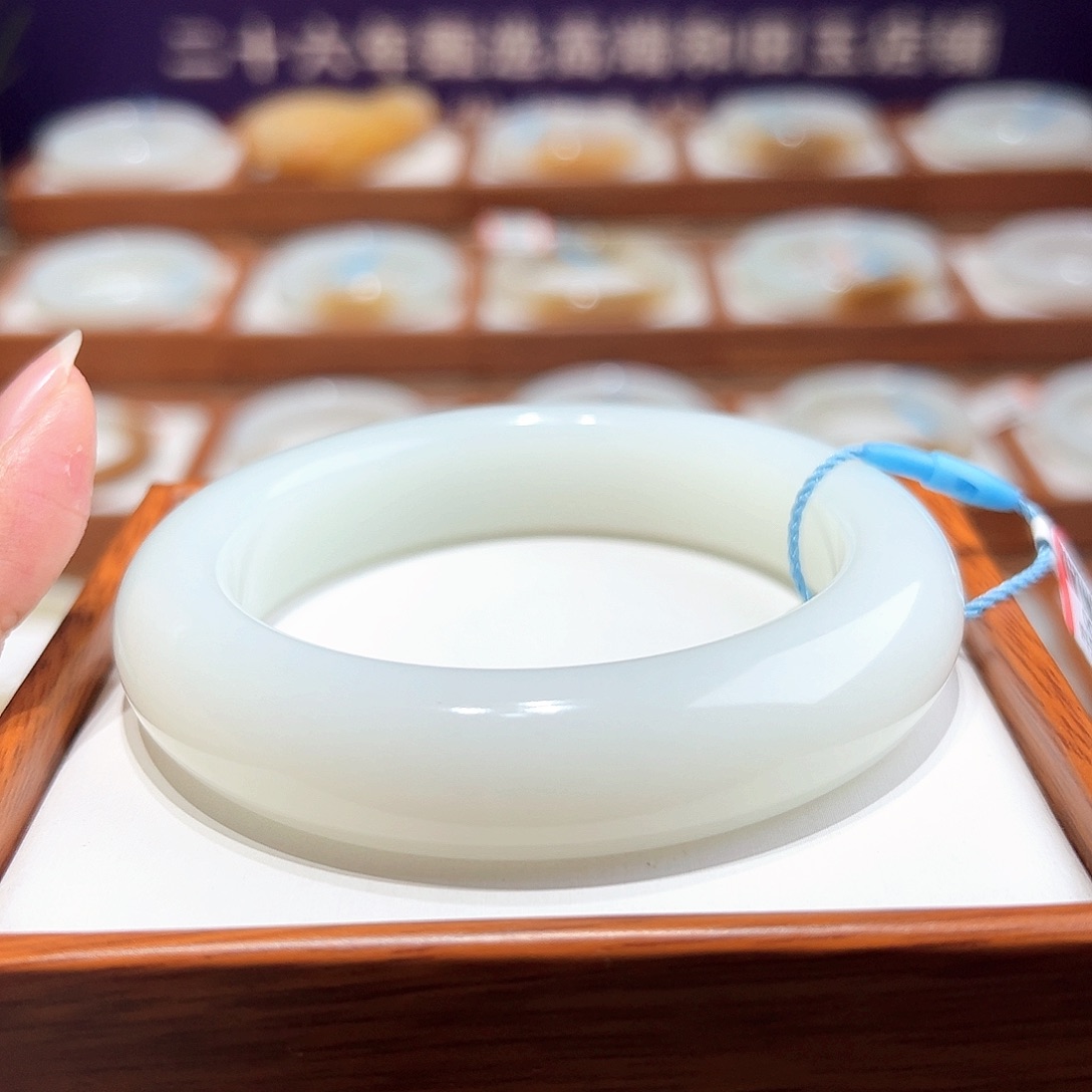 和田玉手镯60/61未镶嵌