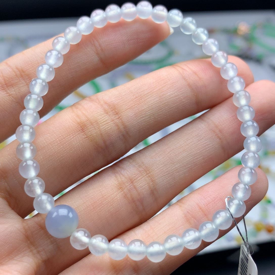 翡翠手链未镶嵌卡