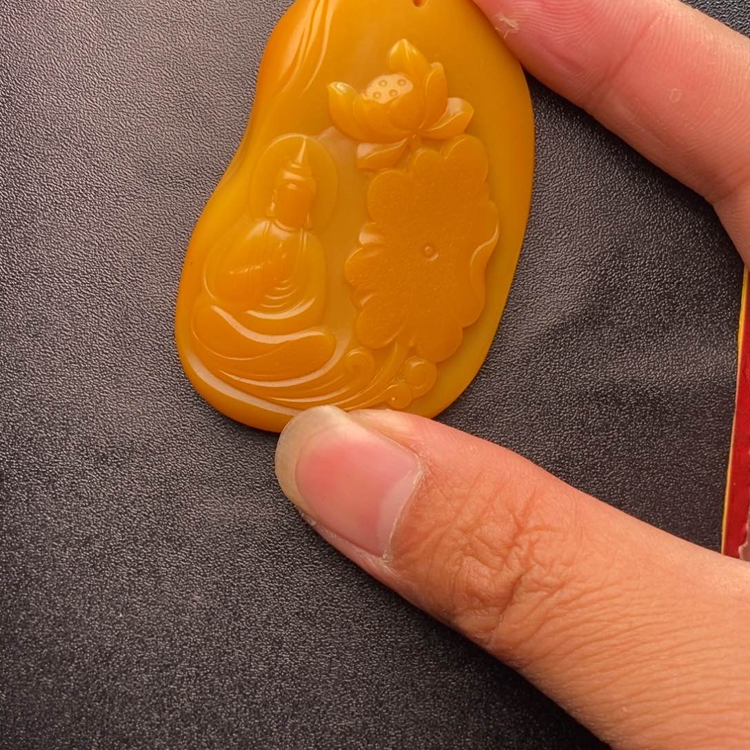 石英质玉颈饰未镶嵌