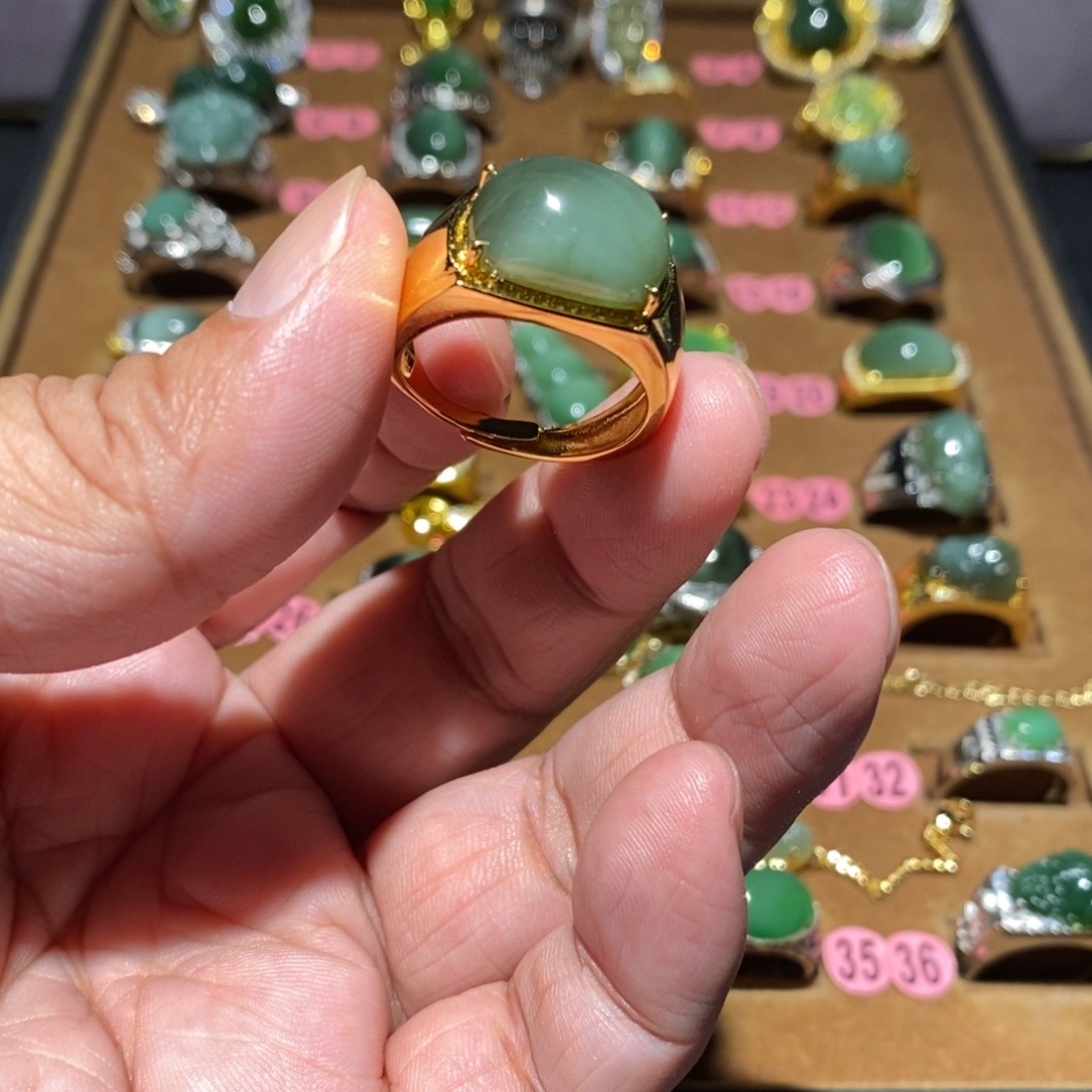 和田玉（碧玉）未镶嵌戒指