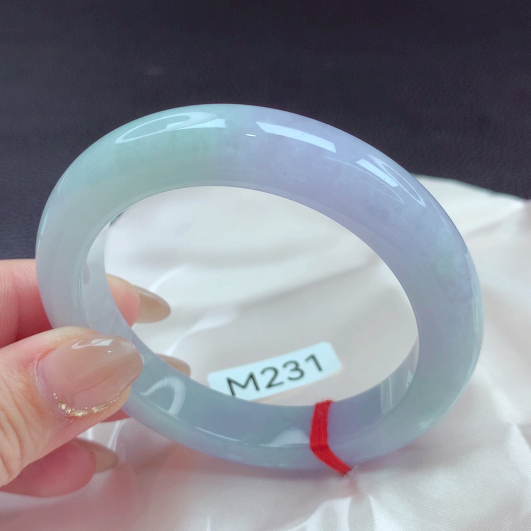 翡翠手镯未镶嵌手镯88