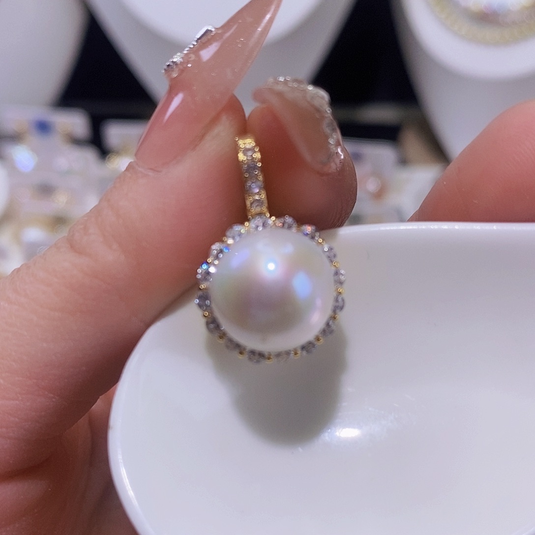 淡水珍珠颈饰合金