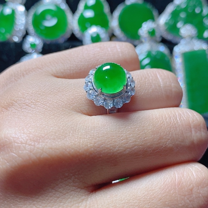 翡翠颈饰银S925镶嵌l****?