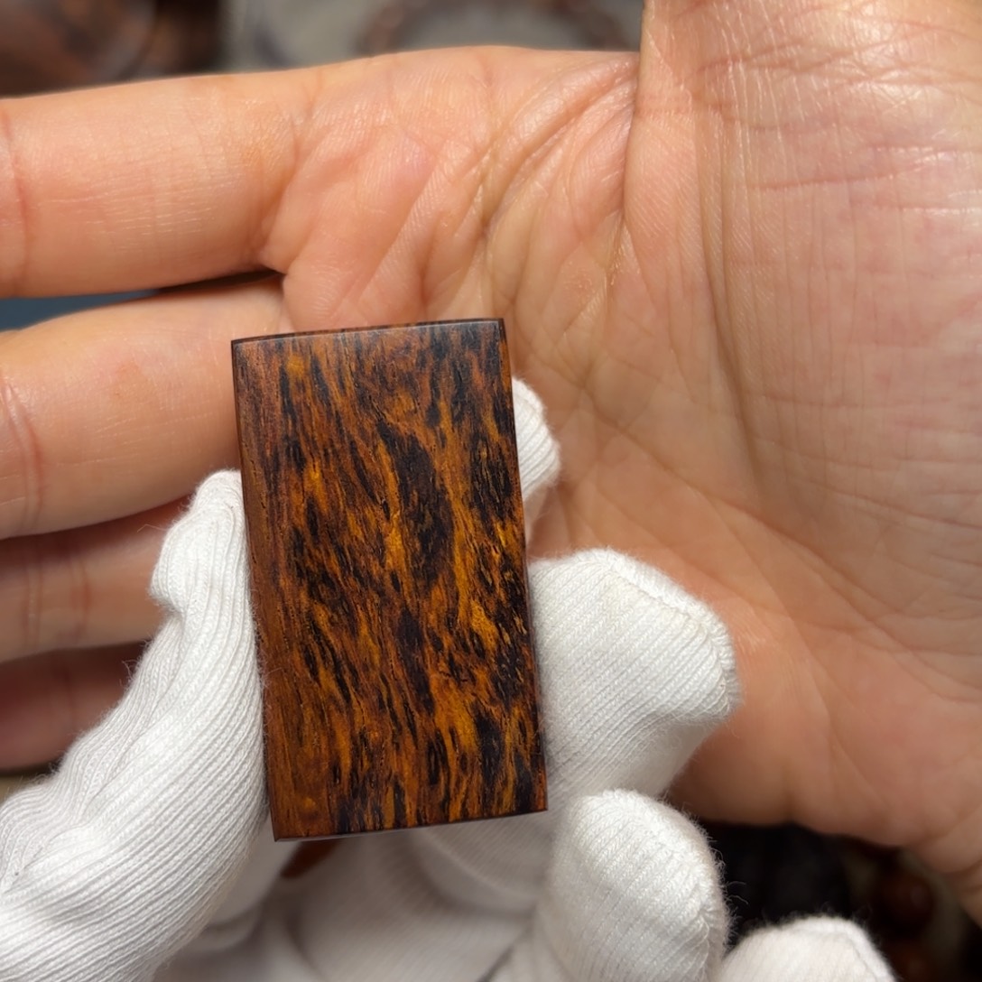 黄花梨/降香黄檀把件