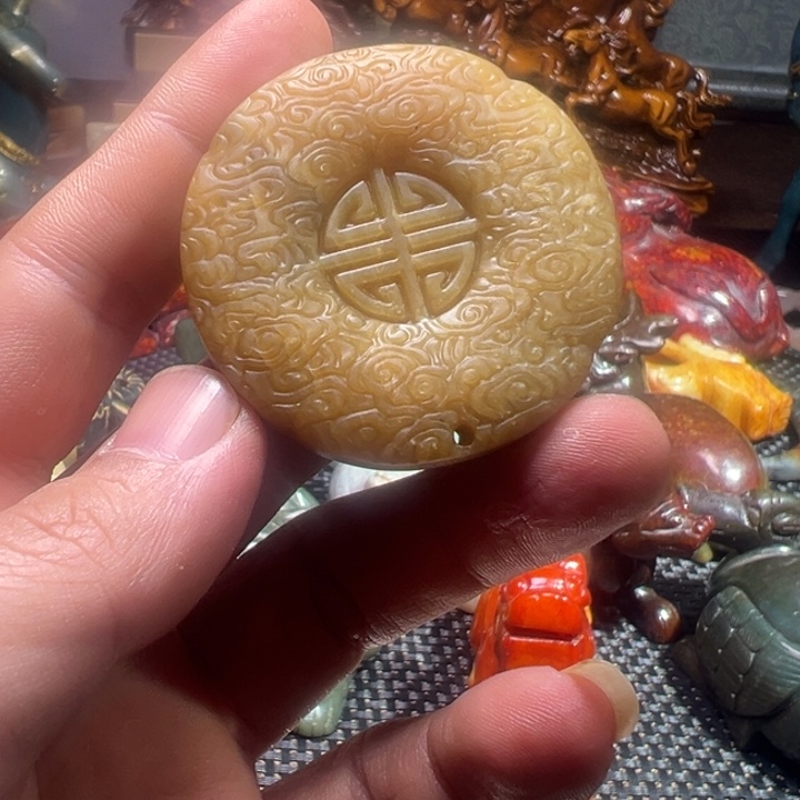 和田玉（糖玉）未镶嵌颈饰