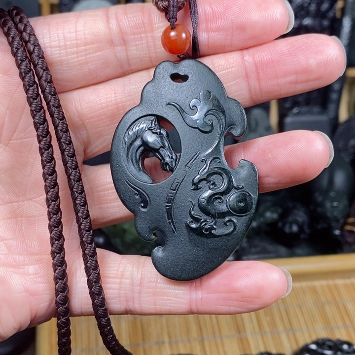 和田玉（青玉）颈饰未镶嵌