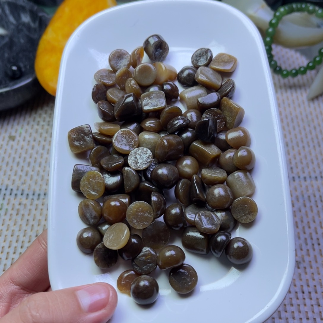 未镶嵌和田玉珠宝半成品红糖蛋面