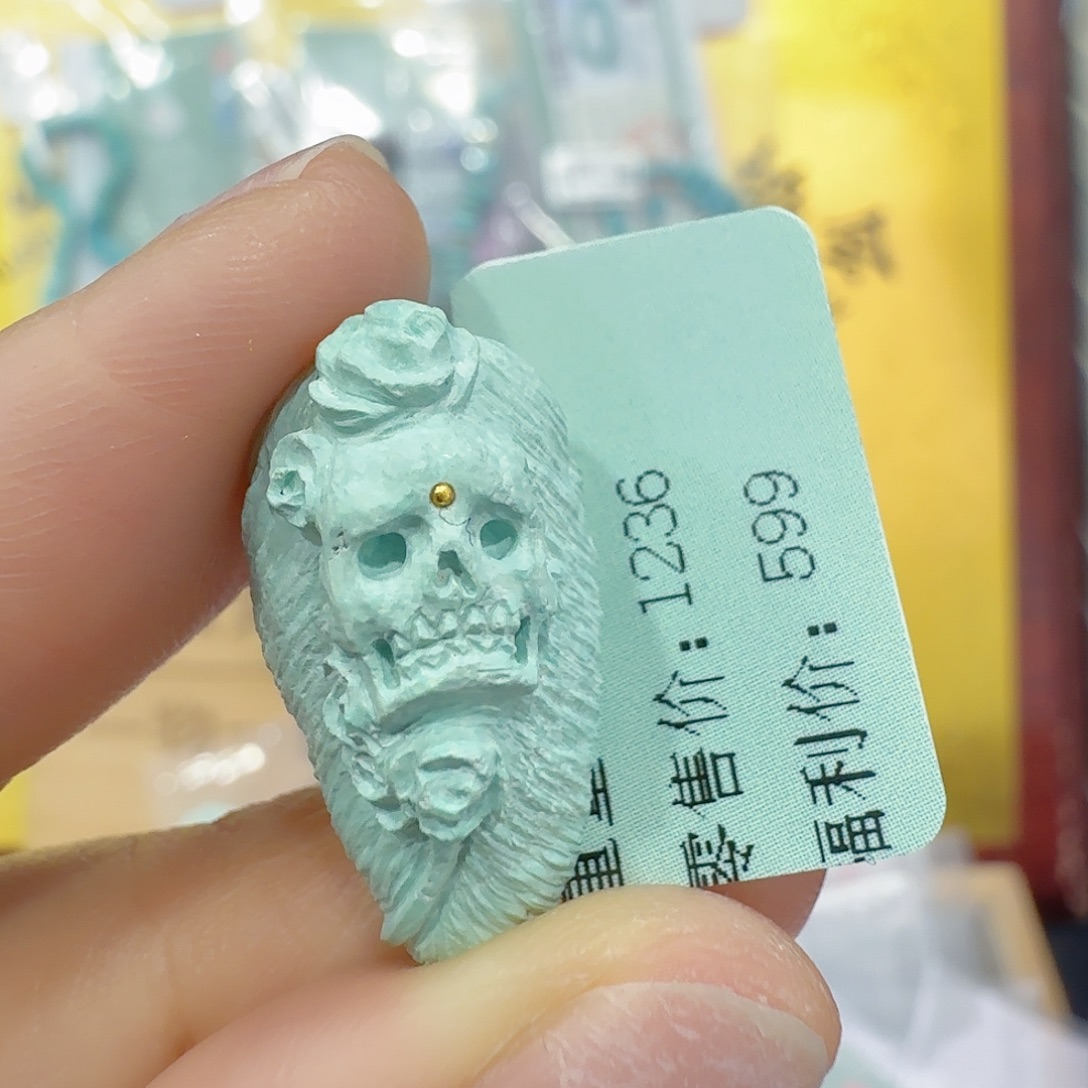 绿松石未镶嵌珠宝奇石