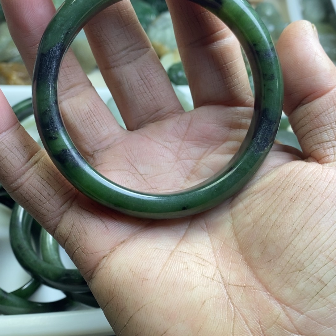 顺***水和田玉未镶嵌手链和田玉