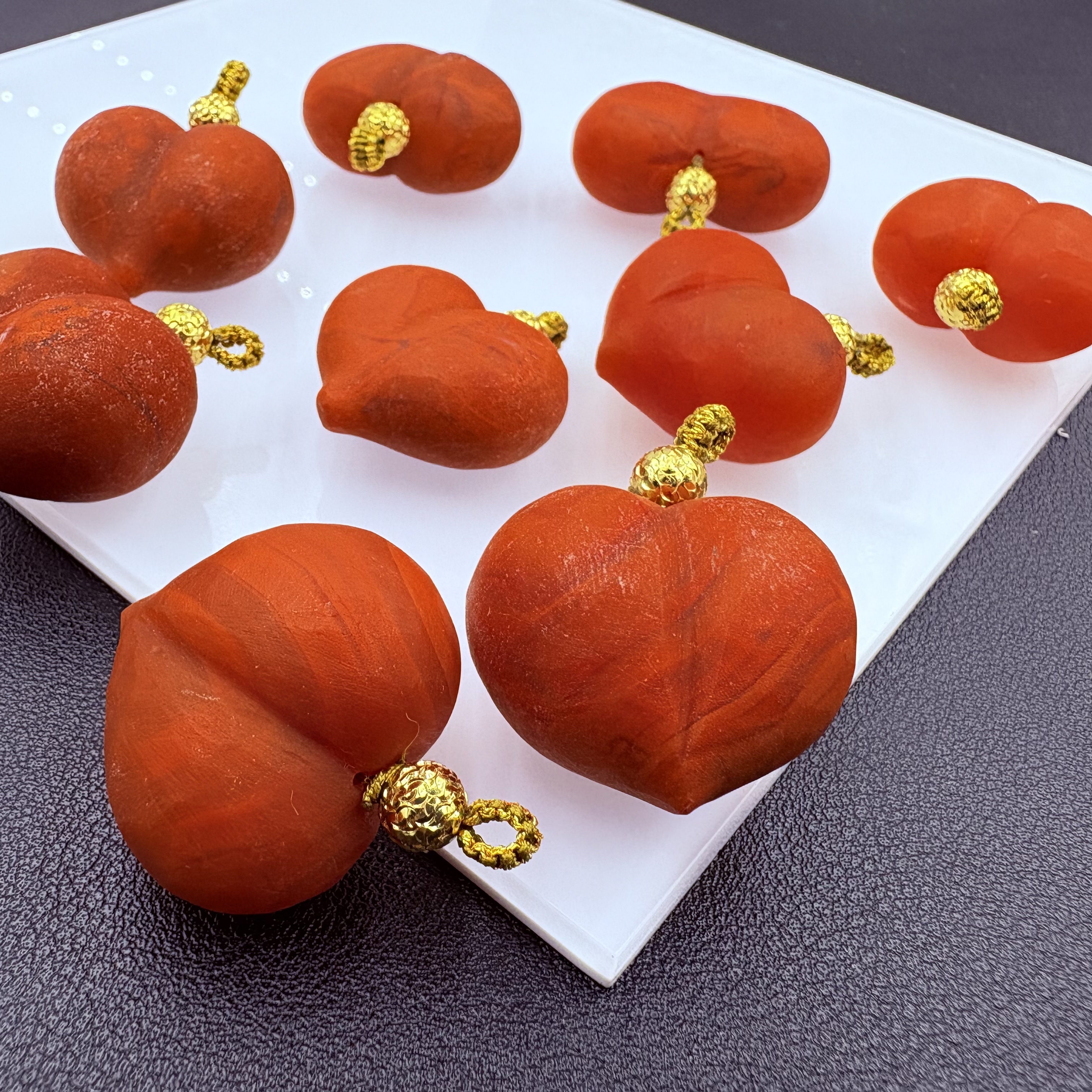 「戴琴珠宝」DQ1725-银镶南红爱心吊坠（多样性发其一）