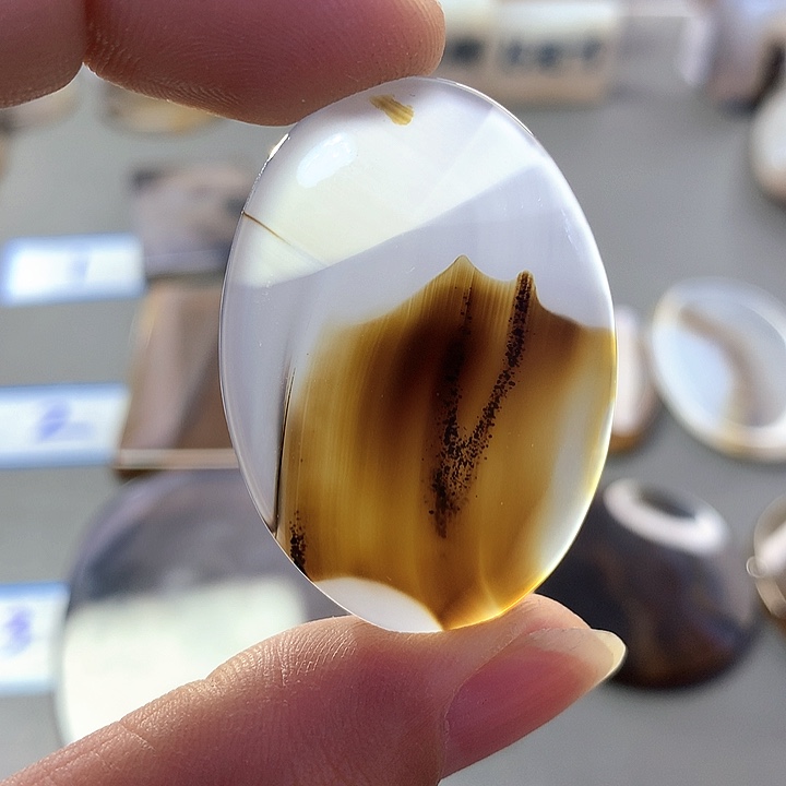 未镶嵌颈饰玛瑙/玉髓