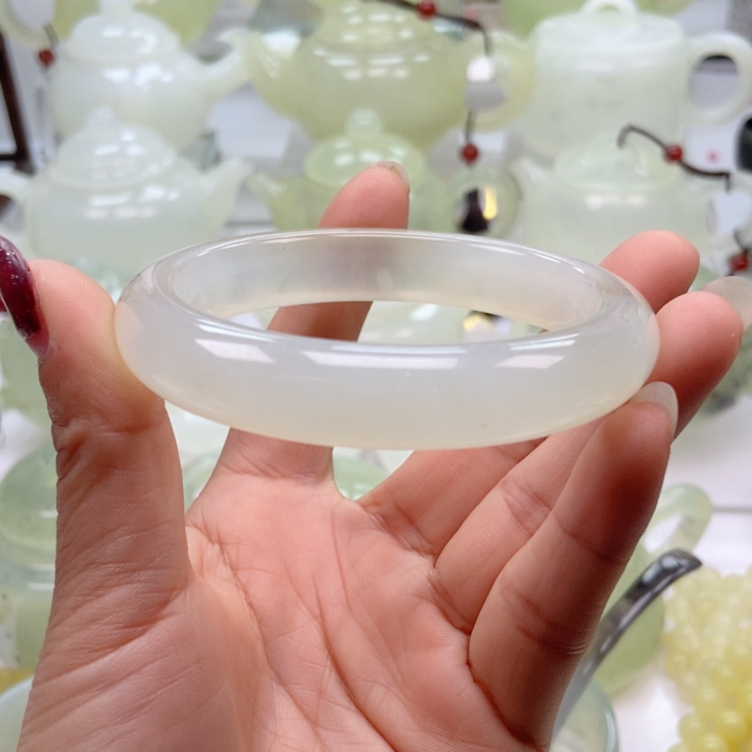 蛇纹石玉未镶嵌手镯60