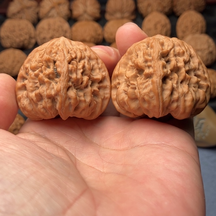 文玩核桃把件平谷大凹底42