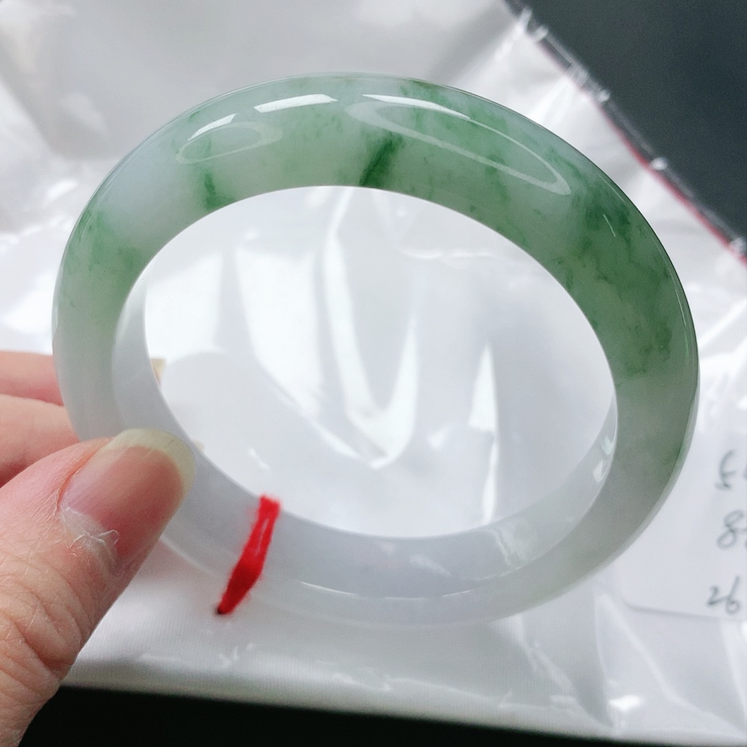 翡翠手镯未镶嵌缅甸天然A货翡翠