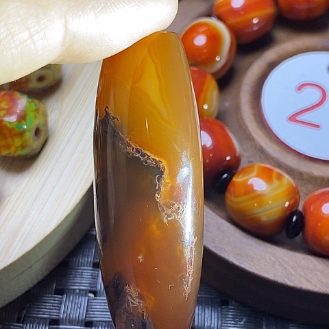 未镶嵌颈饰玛瑙/玉髓周*
