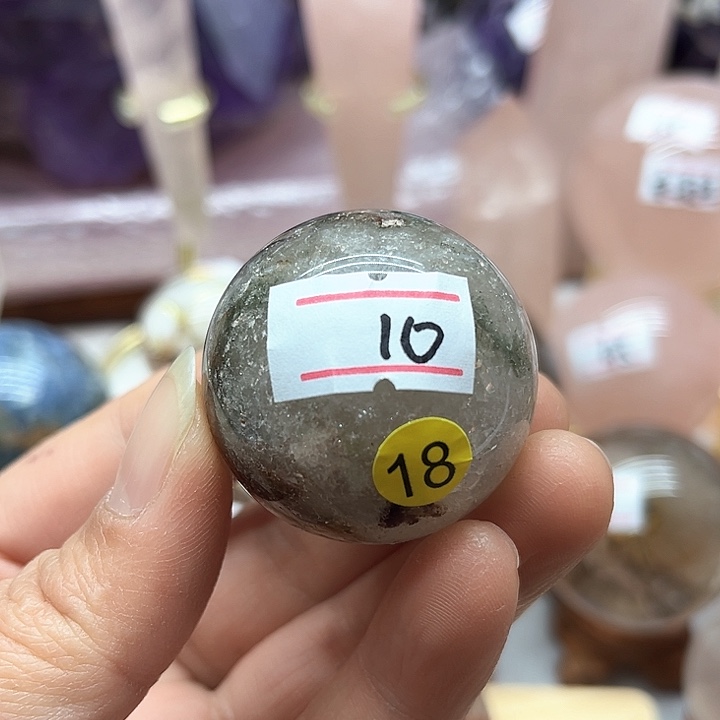 水晶65克水晶球未镶嵌