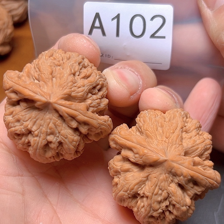 文玩核桃吊坠猛****～46大粗筋