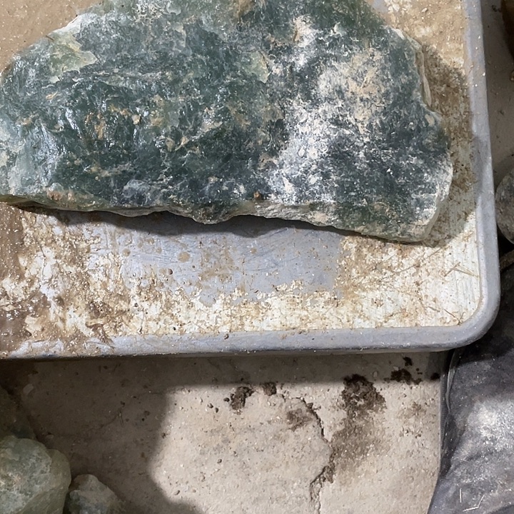 老***Q蛇纹石玉未镶嵌天然岫玉多样性发一