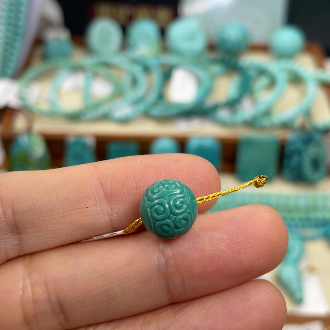 €***斯绿松石未镶嵌颈饰