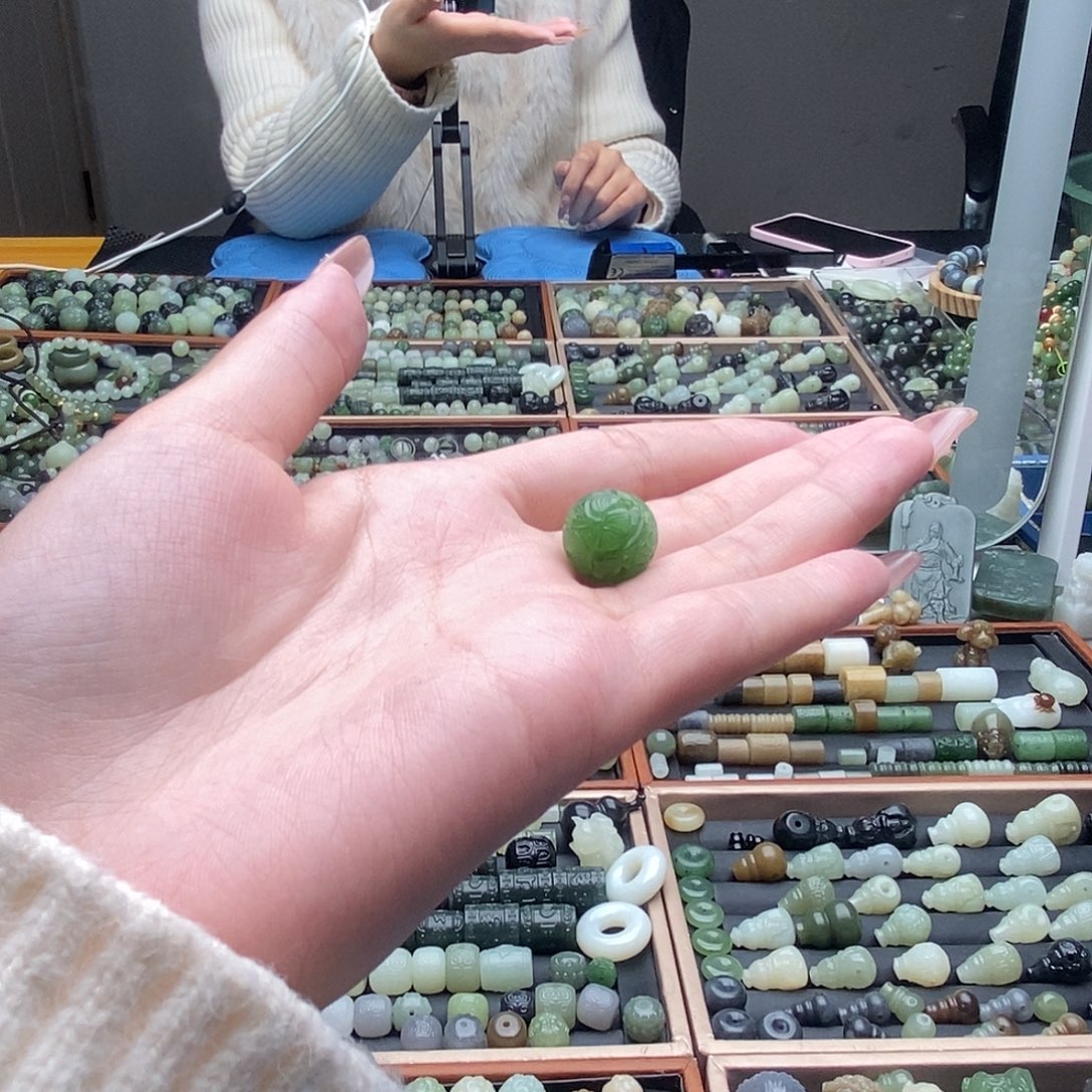 终***朣和田玉未镶嵌珠宝半成品