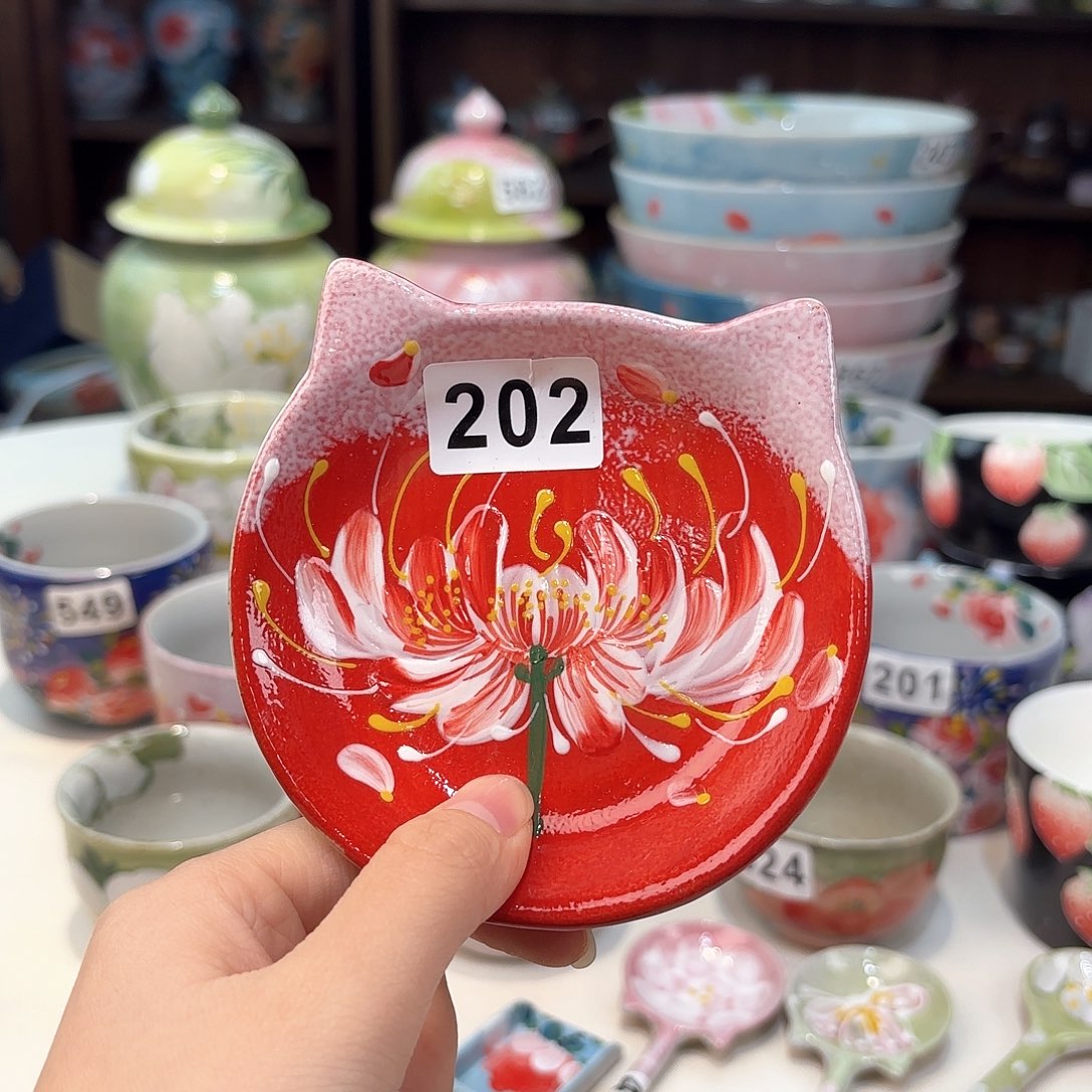 瓷片兔兔的小可爱太 