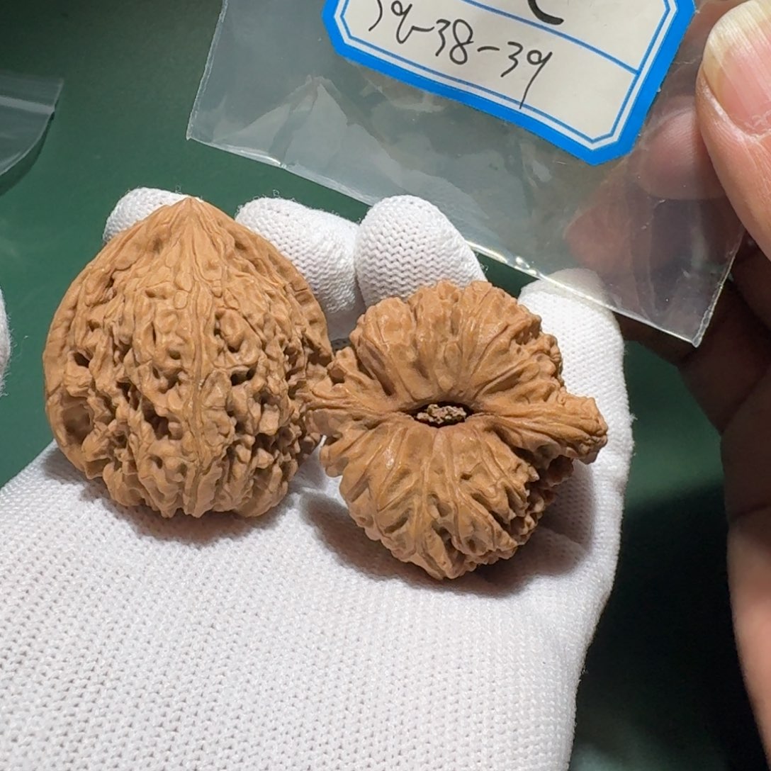 文玩核桃吊坠54号一代