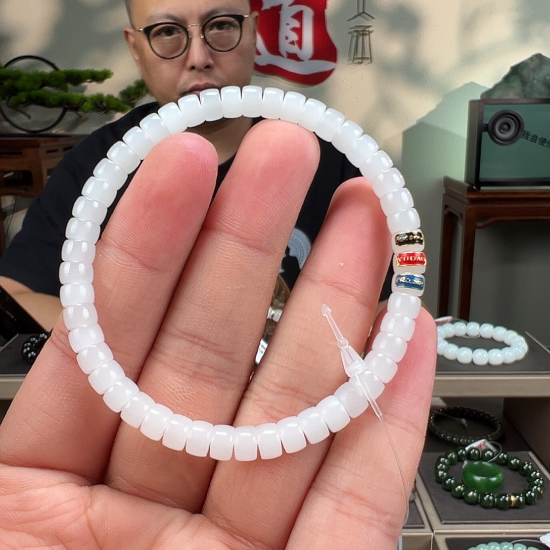 和田玉未镶嵌手链卡6mm藏物于田